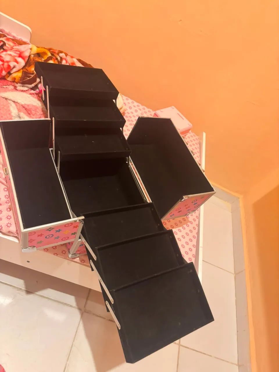 Maleta para maquiagem  - Foto 2
