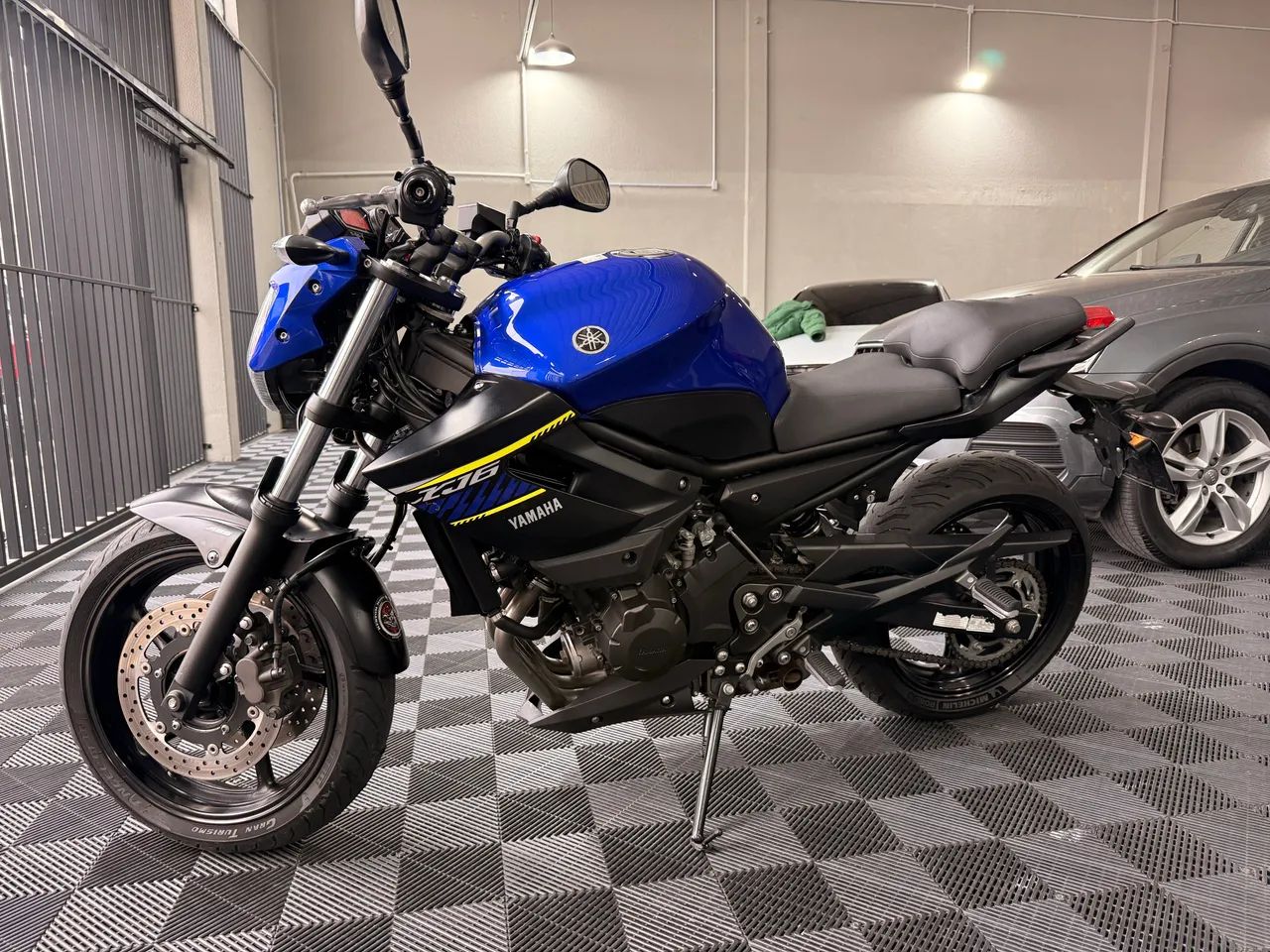XJ6 2018 - Foto 2
