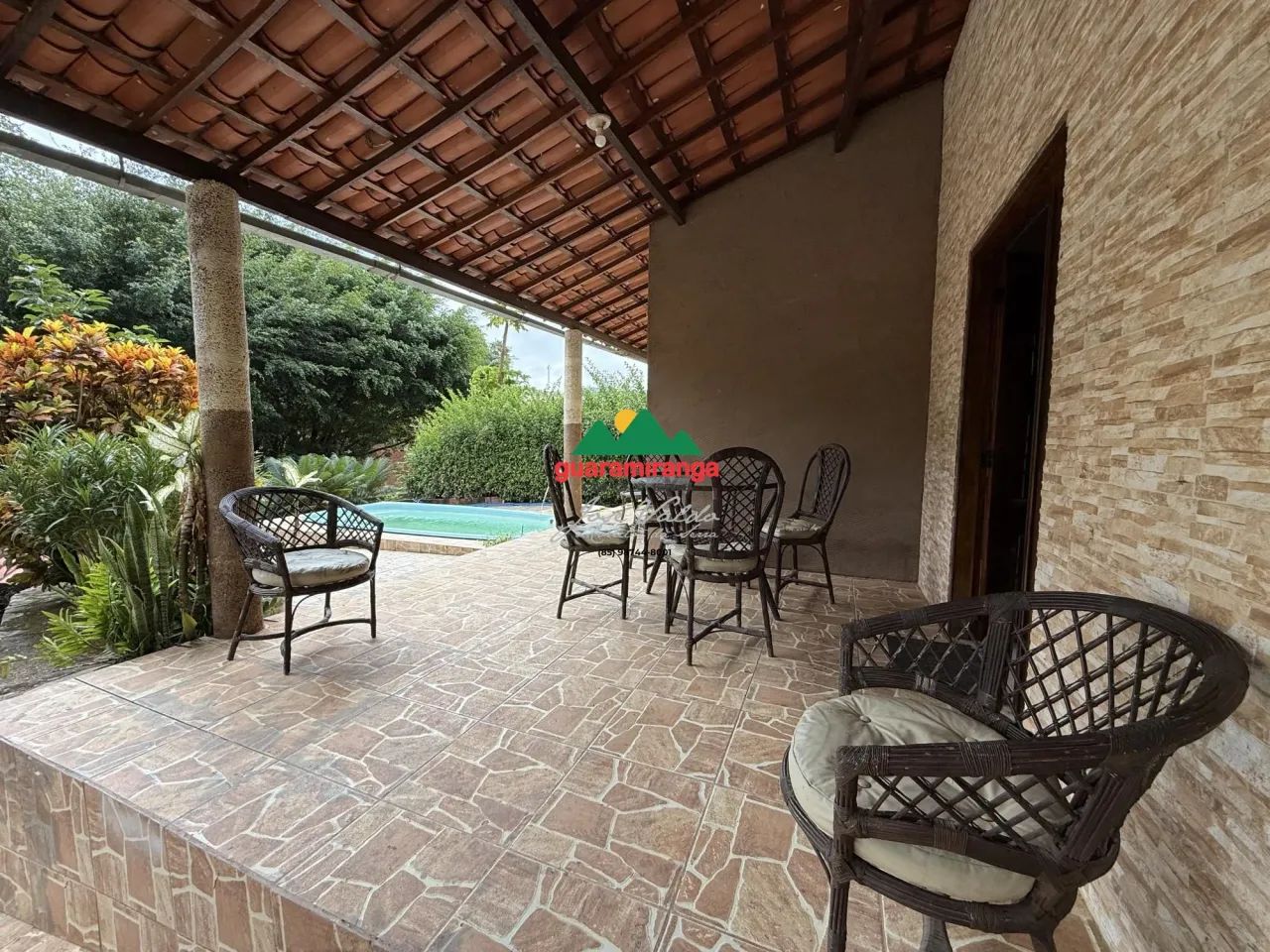 Chale completo na serra, com 176m², piscina, deck e excelente localizada a 400 m - Foto 3