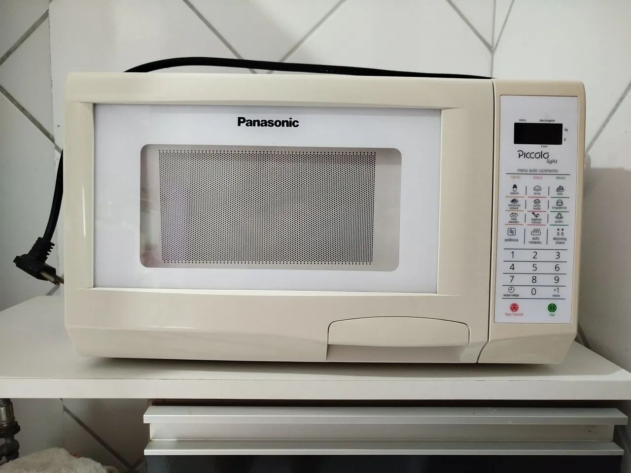 Microondas Panasonic Piccolo 25L 