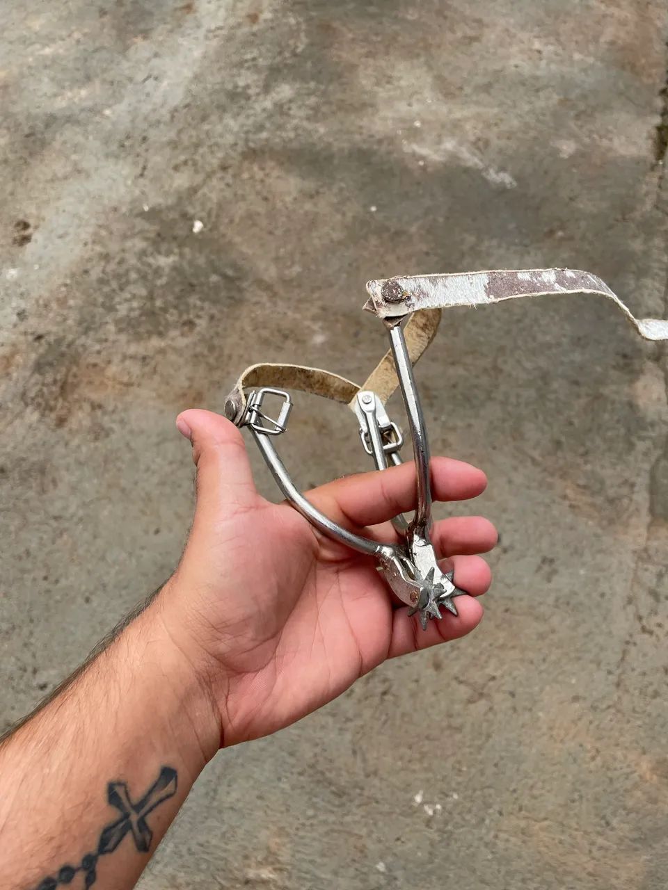 Vende-se par de espora