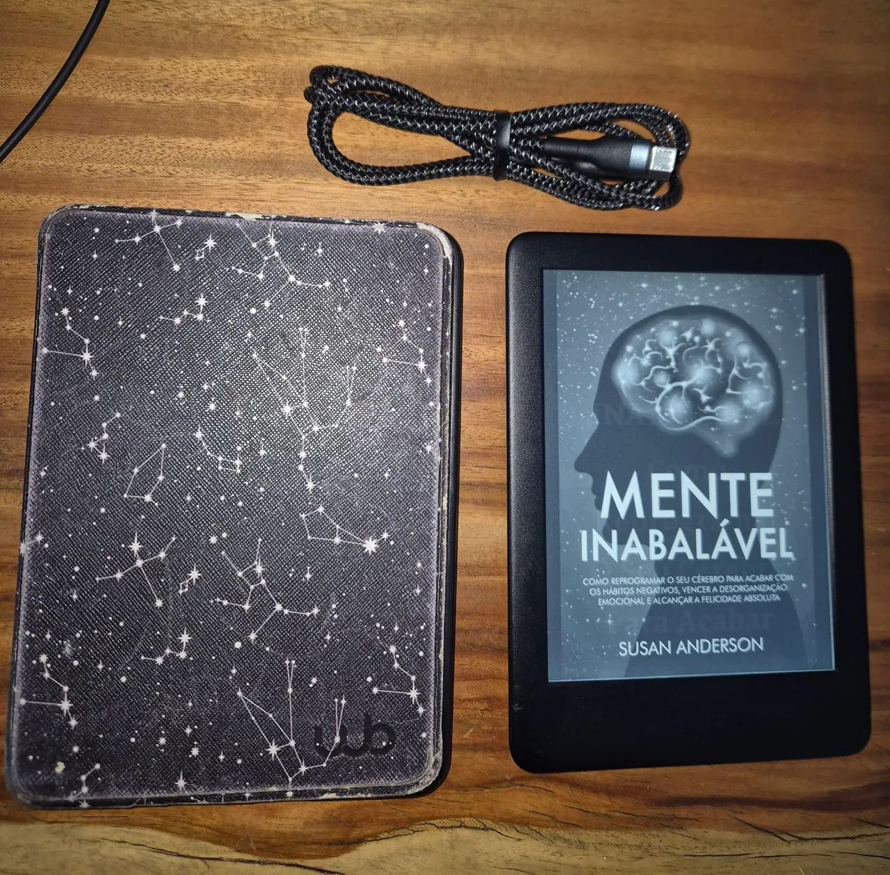 Kindle 10 Geração + Capa Magnética e cabo