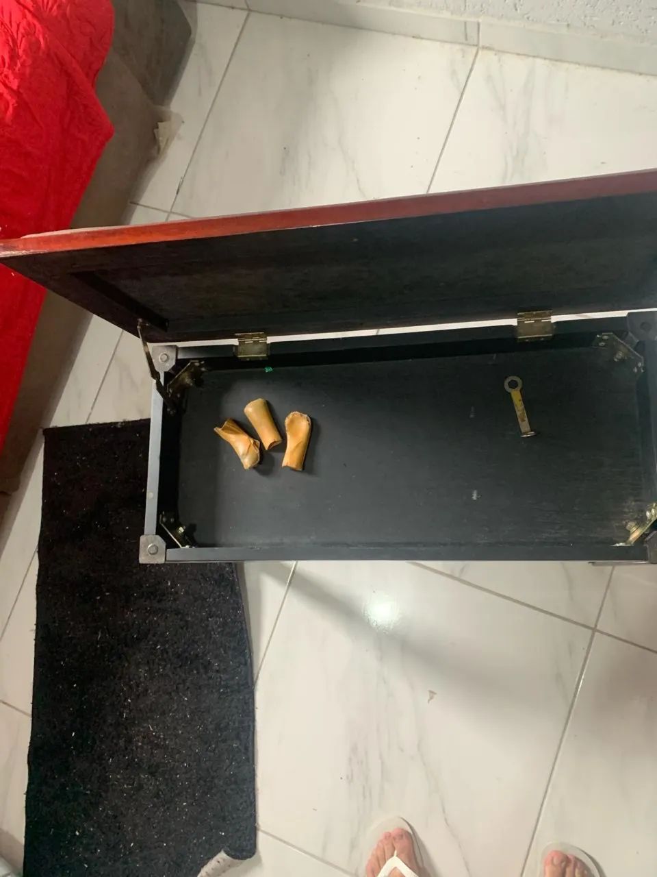 vendo piano vertical da marca Suzuki - Foto 5