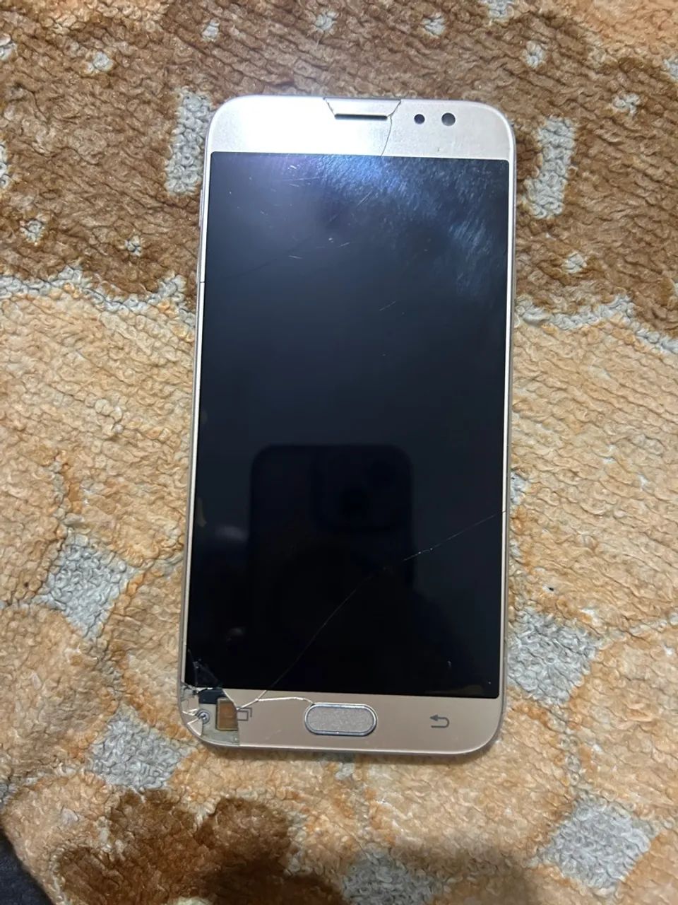 J7 para retirada de peças , celular quebrado - Foto 2
