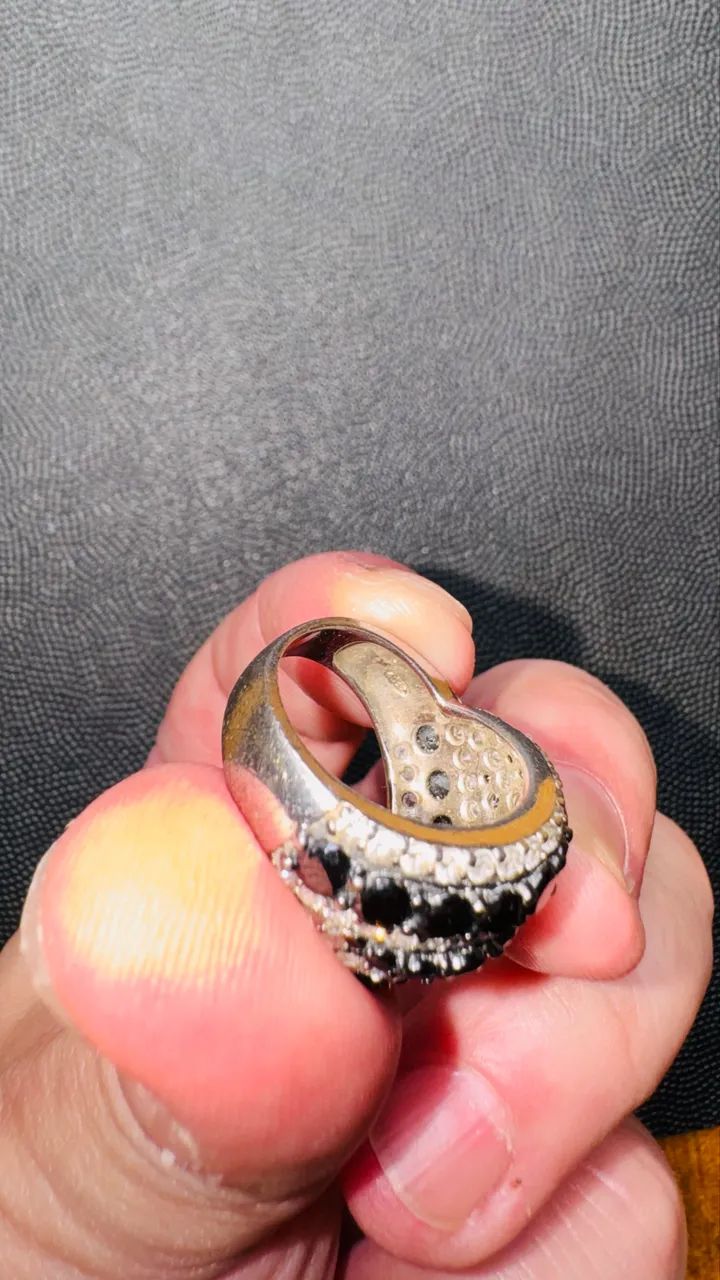 anel em prata 925 com zirconias. tam 16 - Foto 2