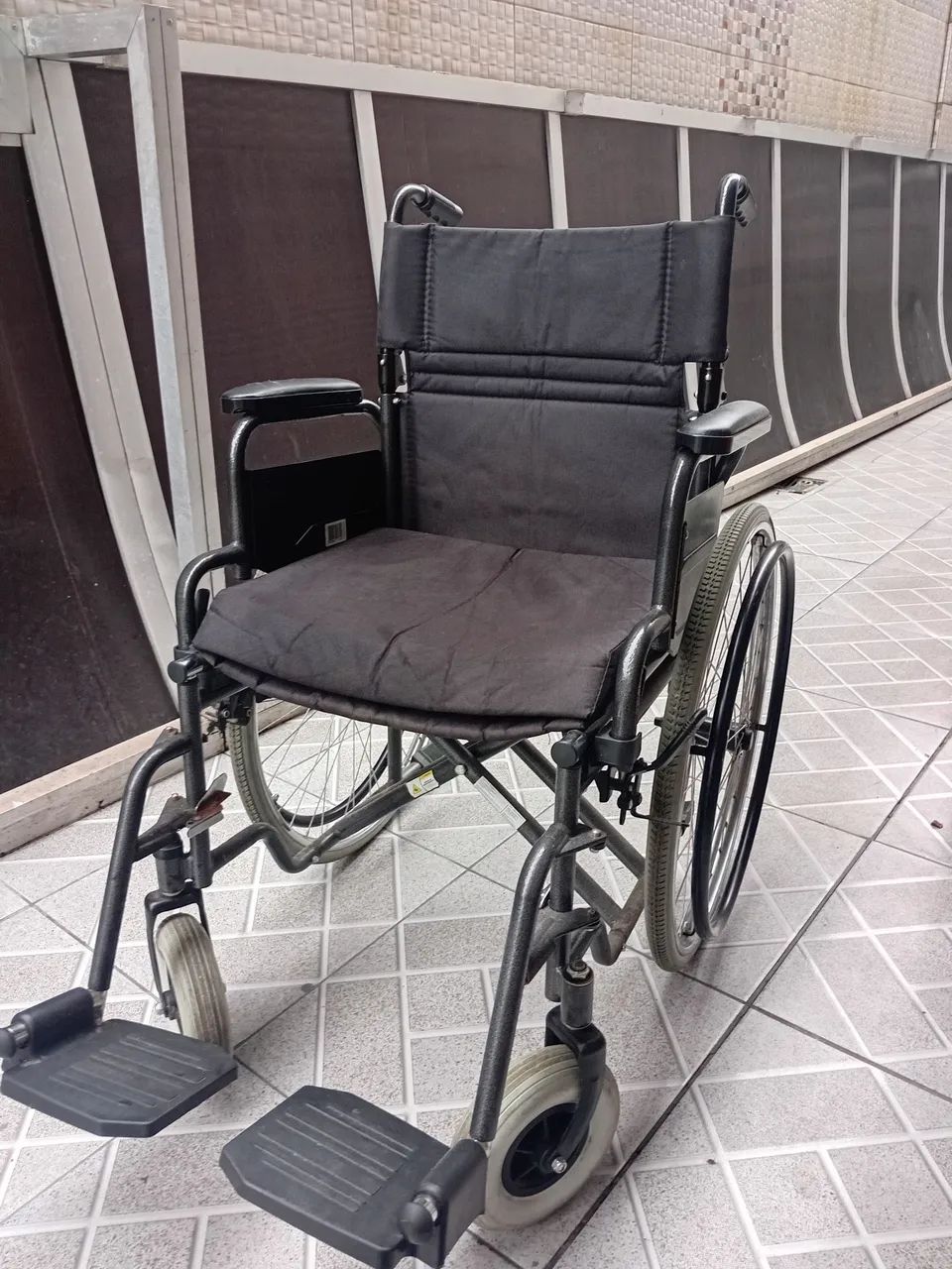 Cadeira de rodas  - Foto 2