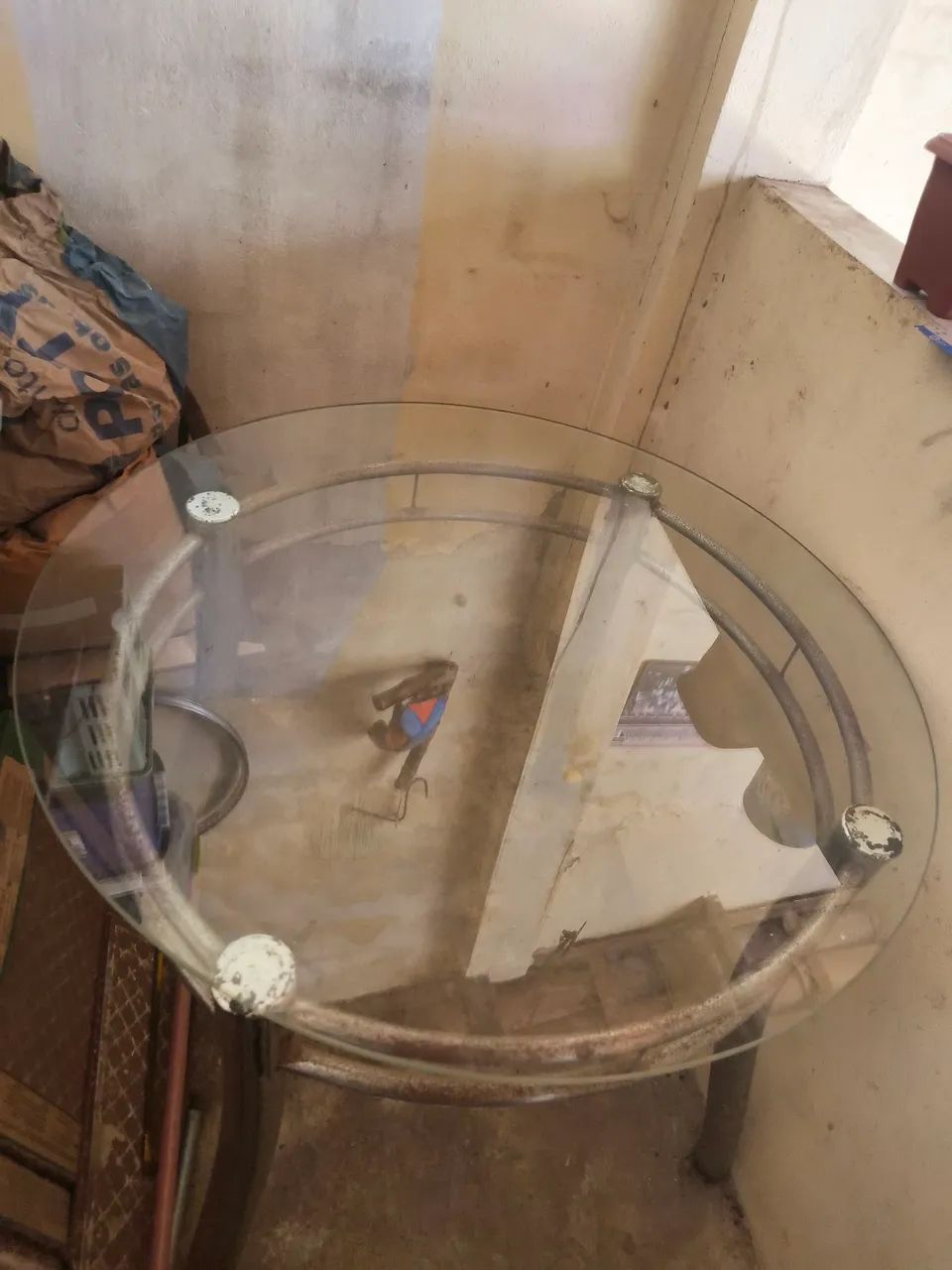 Mesa de alumínio com tampo de vidro  - Foto 2