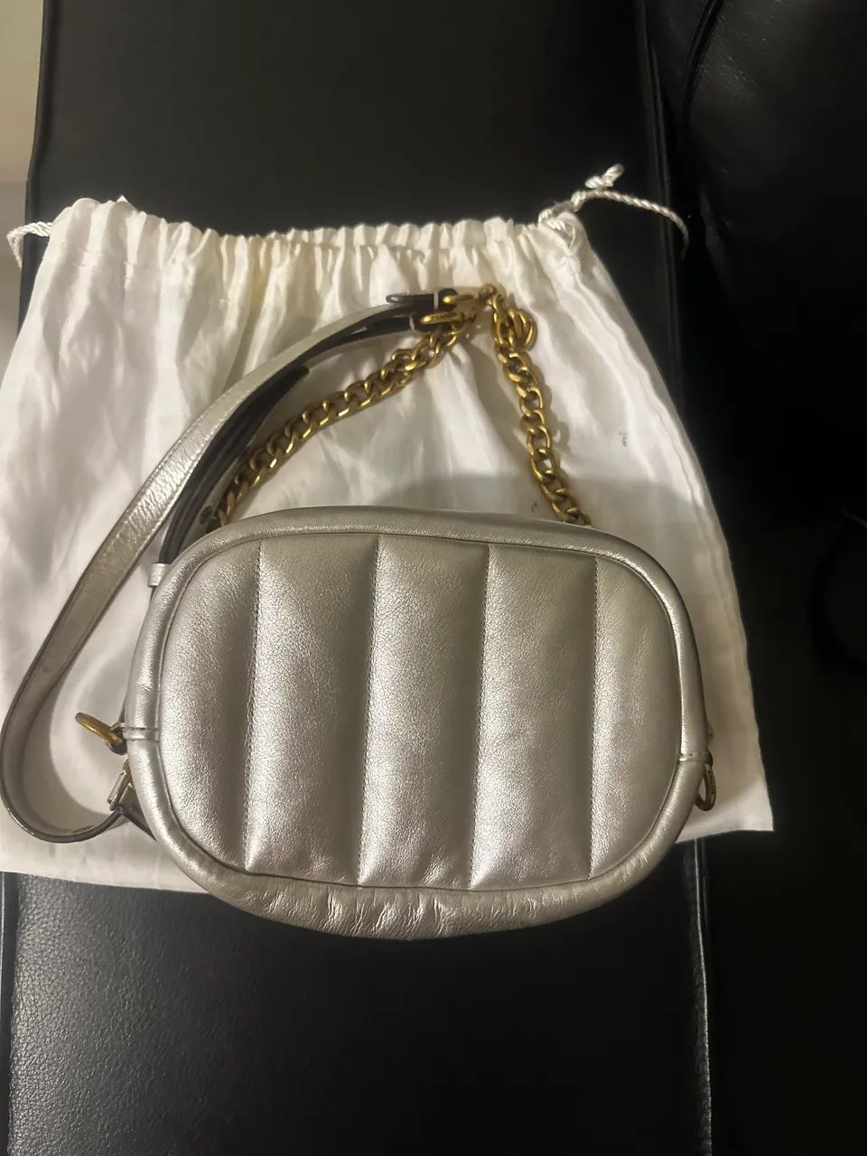 Bolsa de Couro Prata Coach - original e Novíssima  - Foto 2
