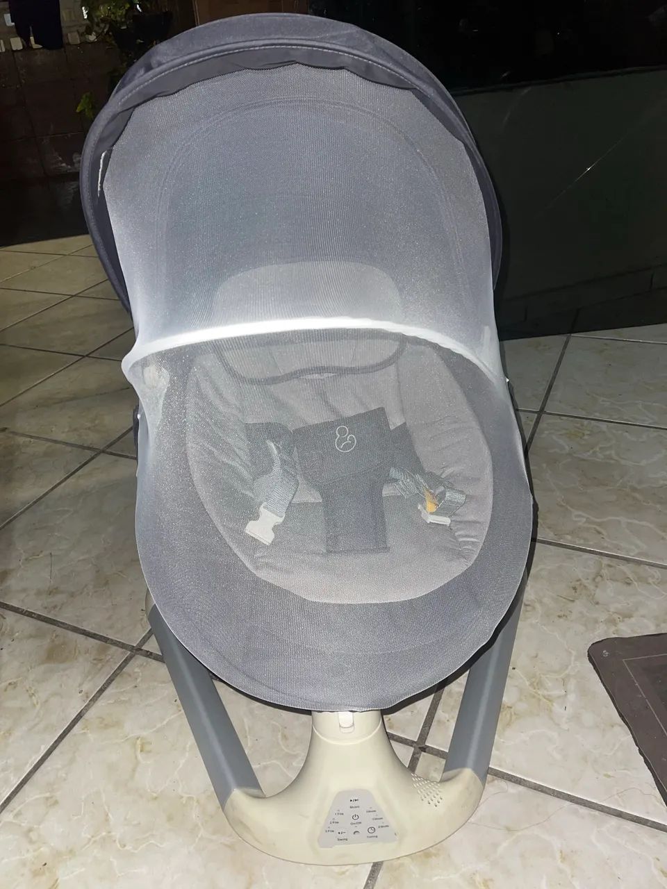 Cadeira de balanço para bebê automática  - Foto 4