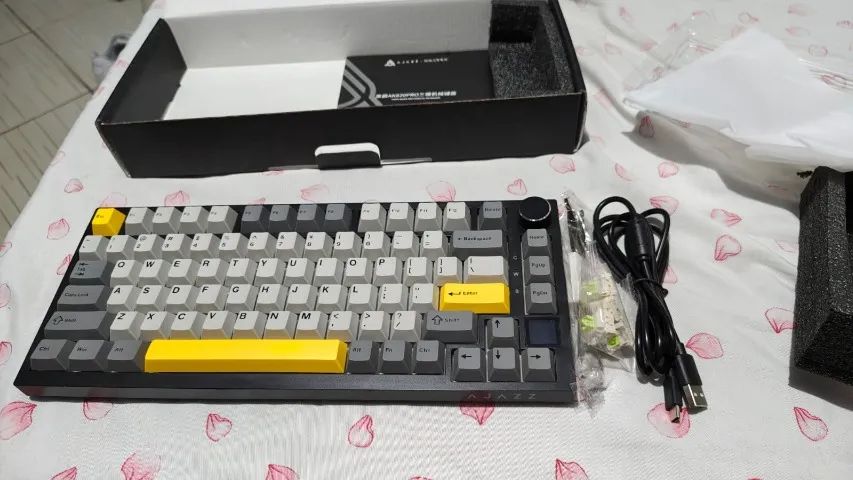Teclado Ajazz AK820 Pro - Switch Flying Fish Linear - Foto 5