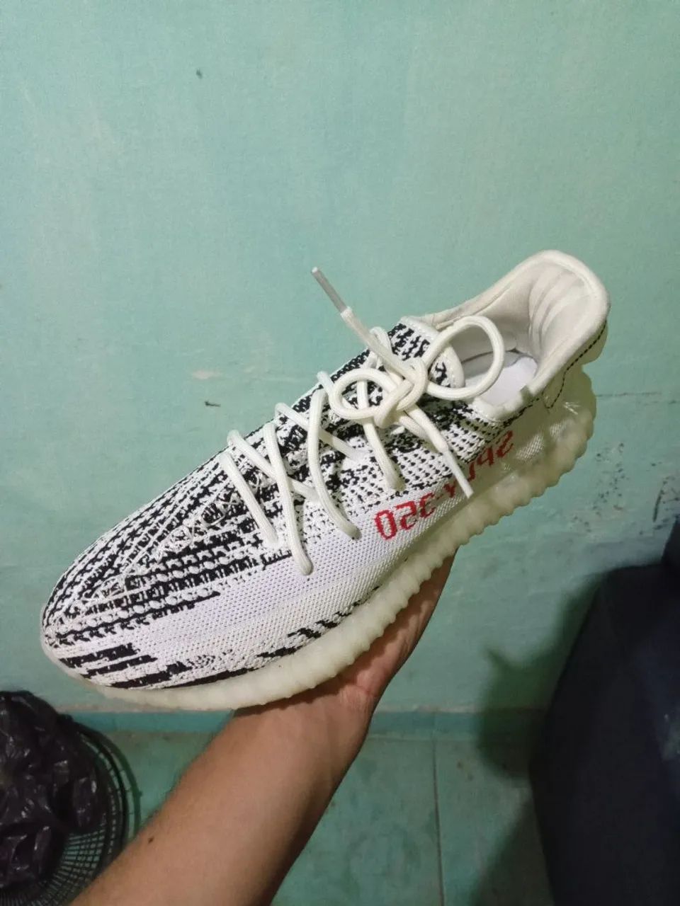 Tênis Adidas Yeezy Boost V2 Zebra - Calçados - Jatiúca, Maceió