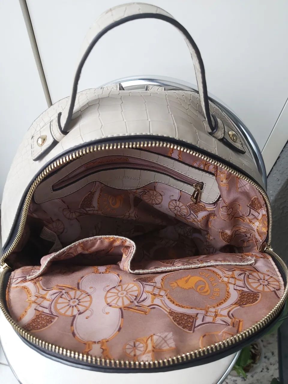Bolsa ,estilo mochila marca Veryrio - Foto 3