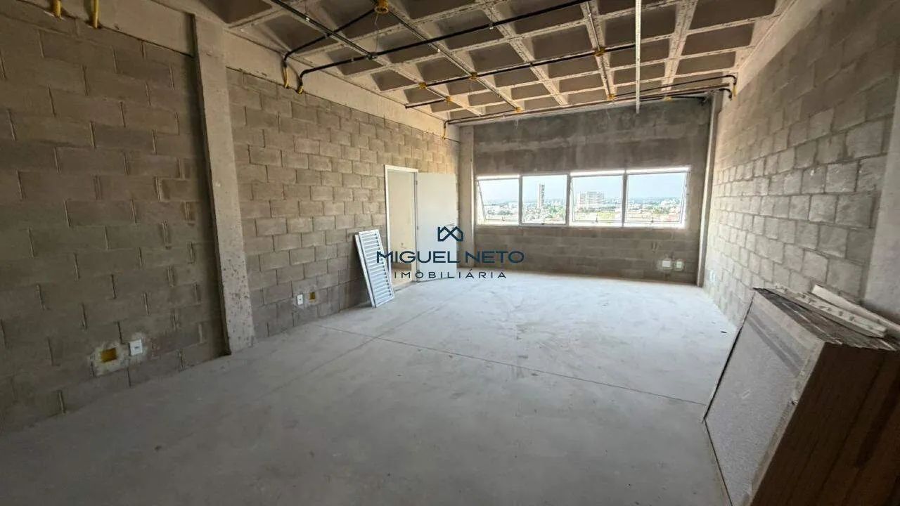 SALA EM PRÉDIO COMERCIAL - ÓTIMA LOCALIZAÇÃO
