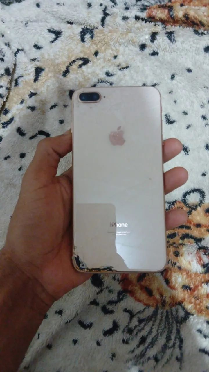 iPhone 8 Pluas 64g - Celulares e Smartphones - Jatiúca, Maceió