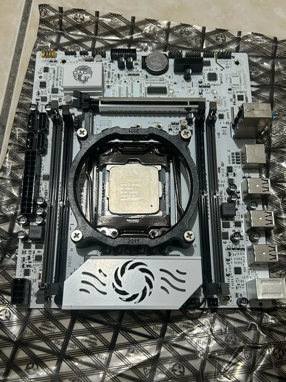 Kit xeon E5-2680 v4 