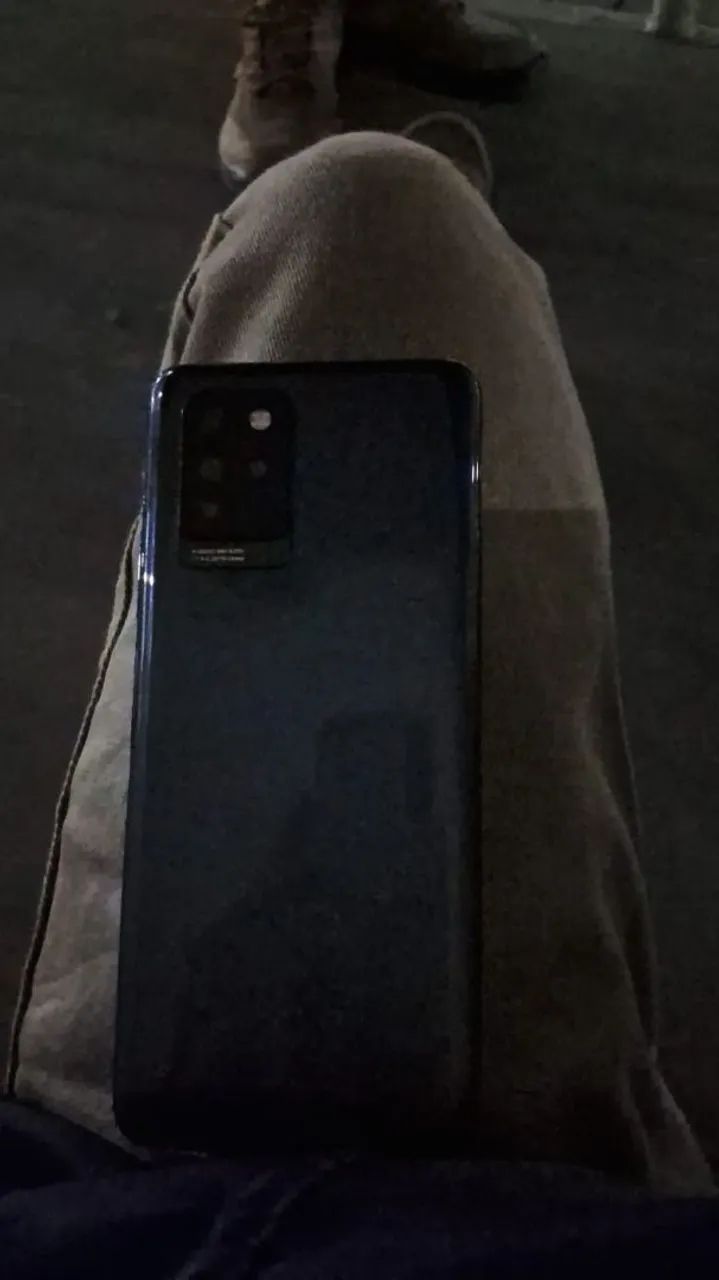 Vende-se esse celular