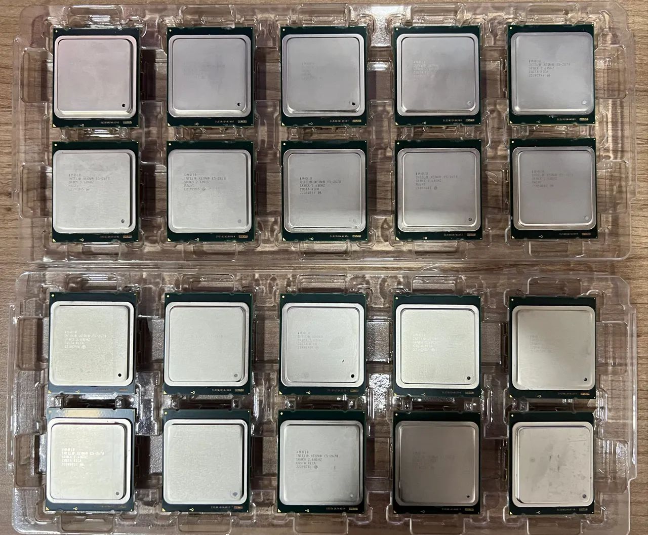 Lote 20 Un Intel Xeon E5-2670 - Foto 2