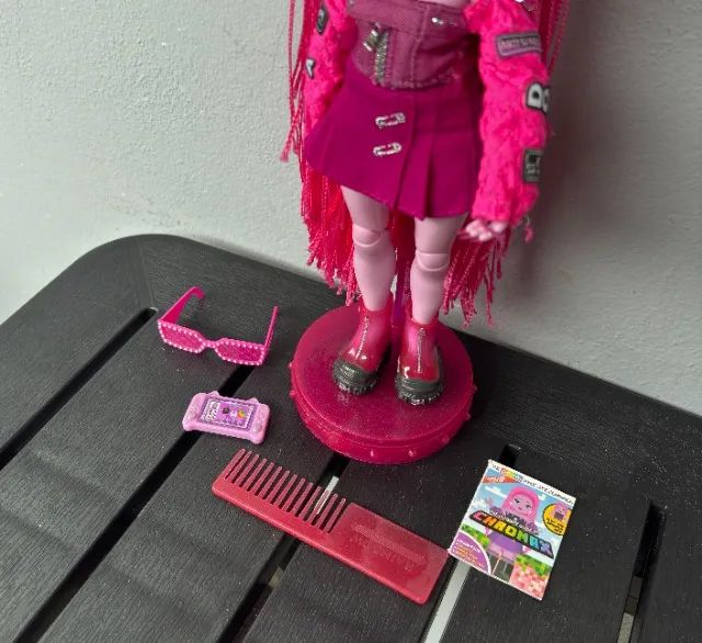 Boneca Rainbow High Shadow High Pinkie James - Foto 3