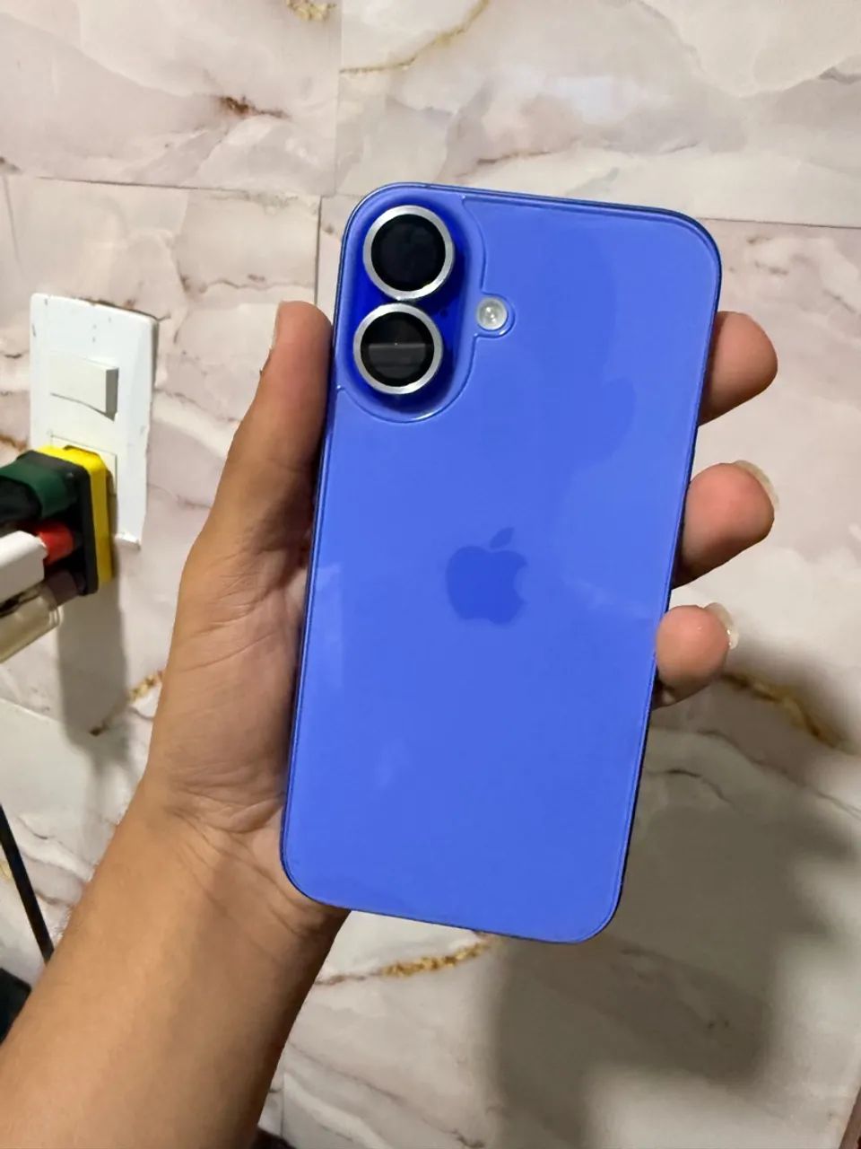 VENDO IPHONE 16 AZUL - 128 GB! - Foto 3