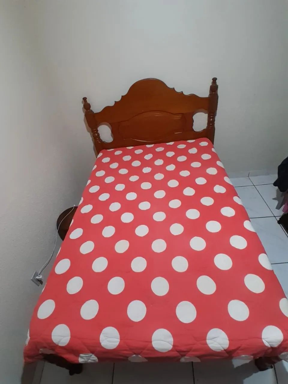 Cama casal madeira cerejeira 
