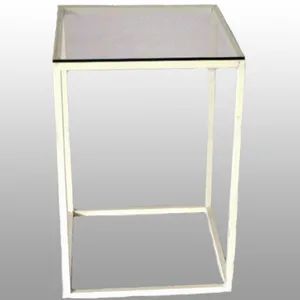 MESA LATERAL DE FERRO BRANCO