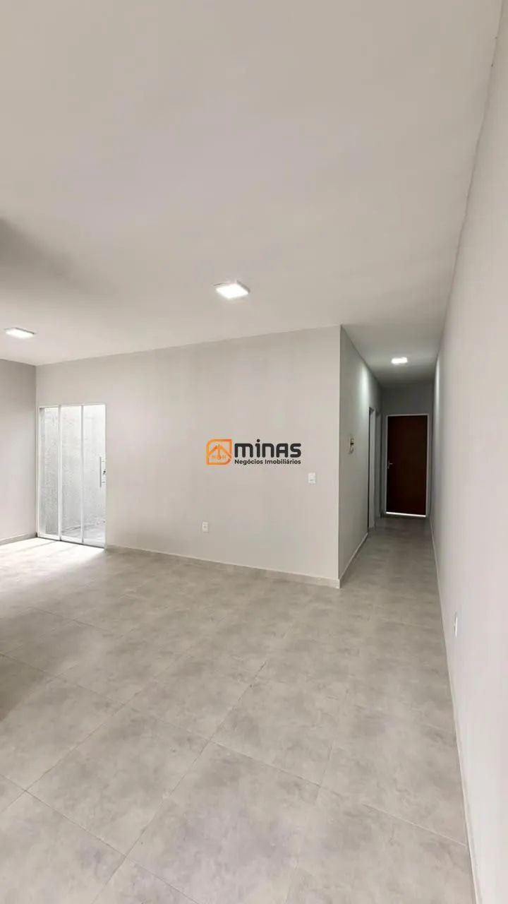 CASA IMPECÁVEL; TODA REFORMADA; - Foto 4