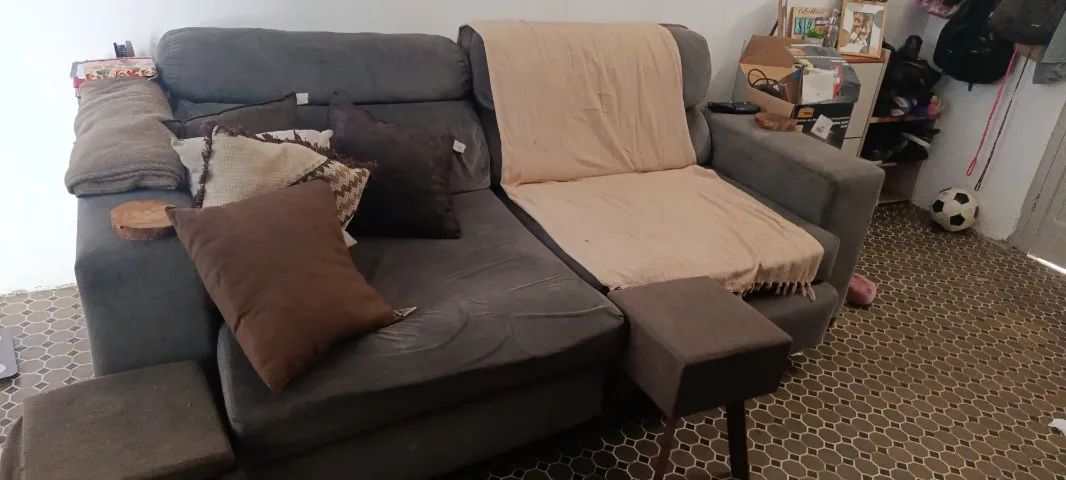Sofá  com puf  - Foto 2