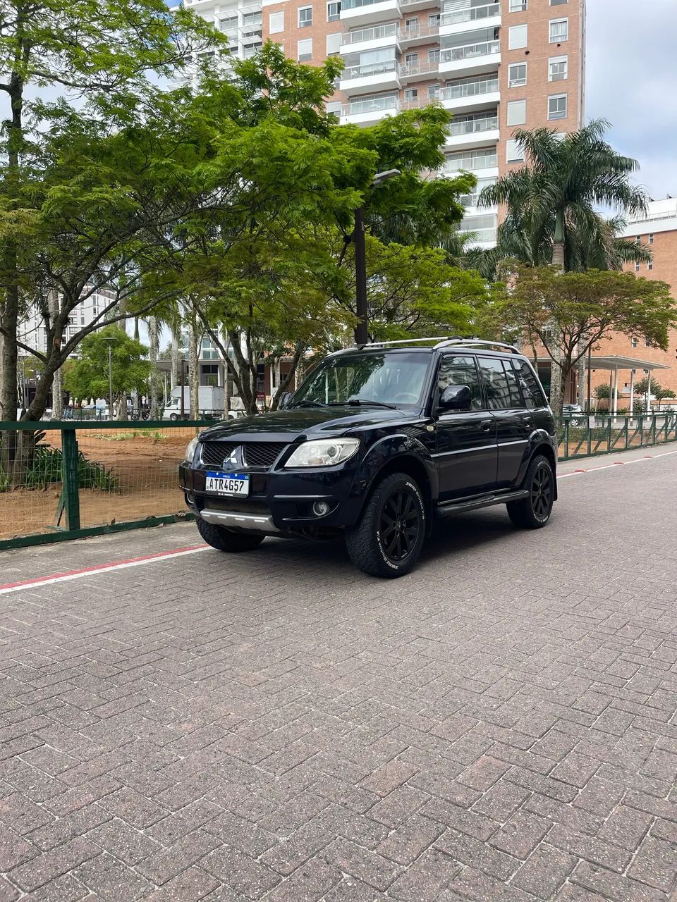 Mitsubishi Pajero Pajero TR4 2.0/ 2.0 Flex 16V 4x4 Aut. 2010