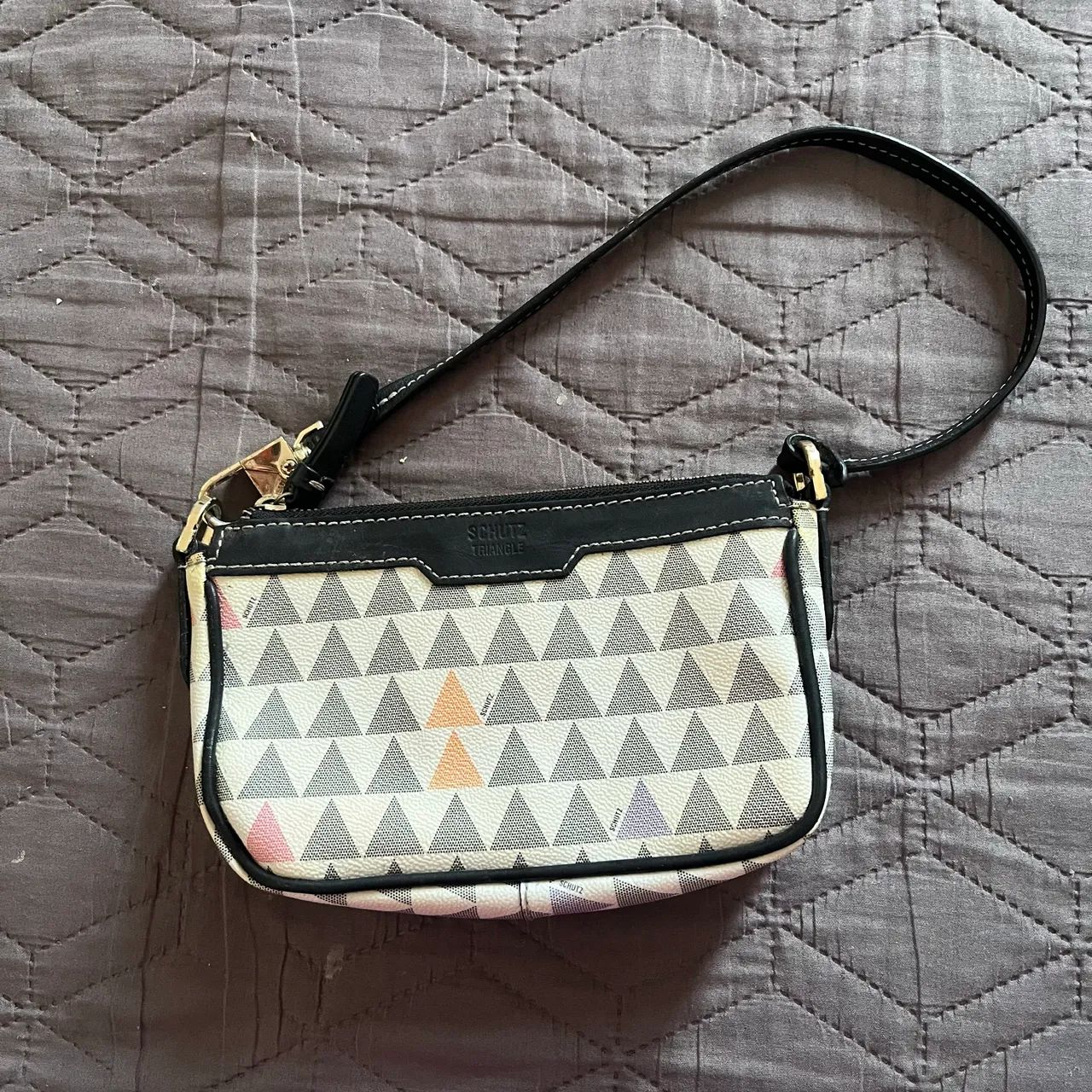 Bolsa Schutz Triangle Baguete 