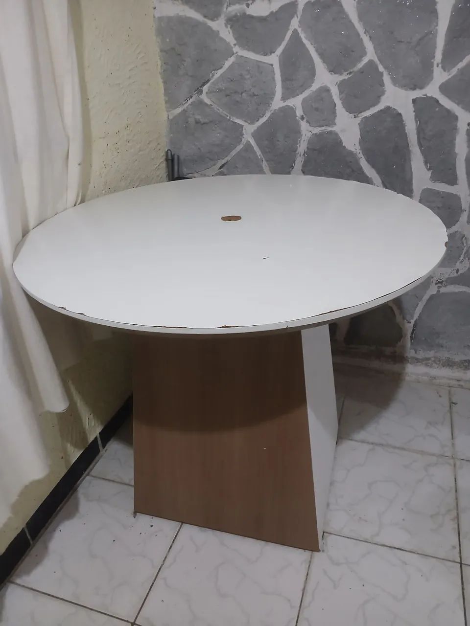 Mesa e cadeiras 