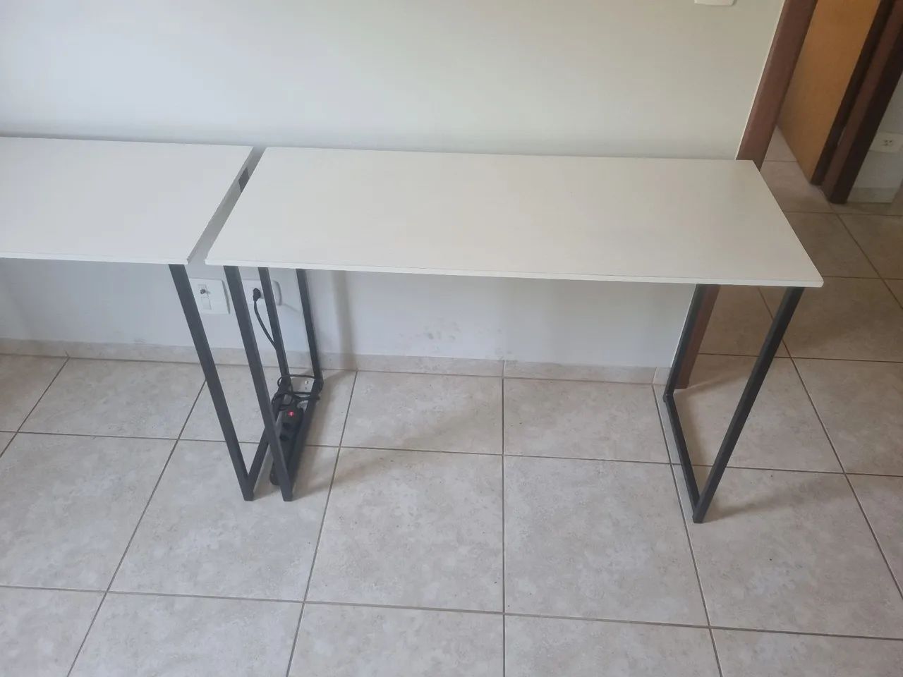 Duas mesas de escritório - Foto 2