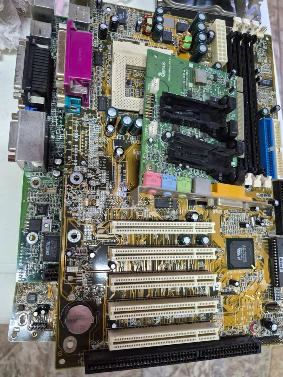 Placas para PC usadas para conserto