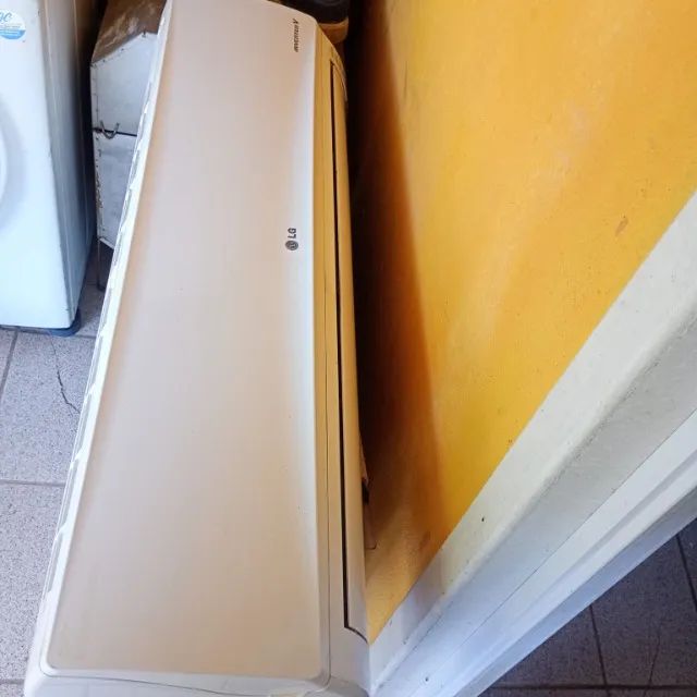 ar condicionaldo LG 12 BTUs inverter quente e frio - Foto 2
