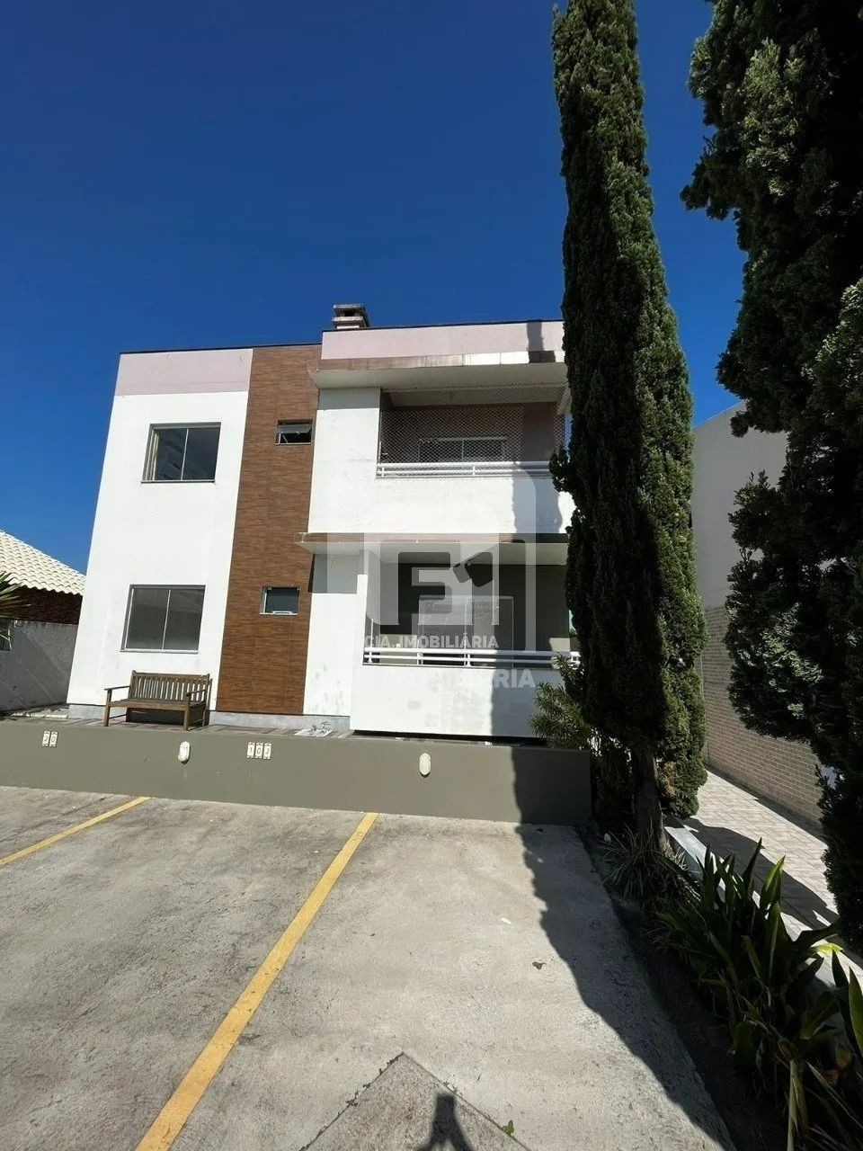 Apartamento de 2 quartos à venda no Carianos