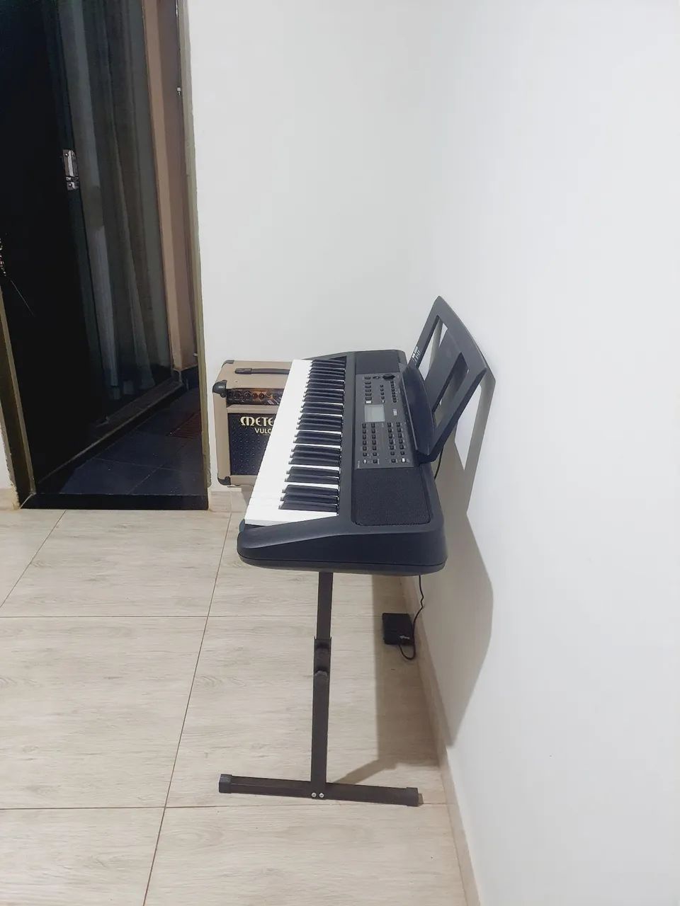 Vendo teclado.