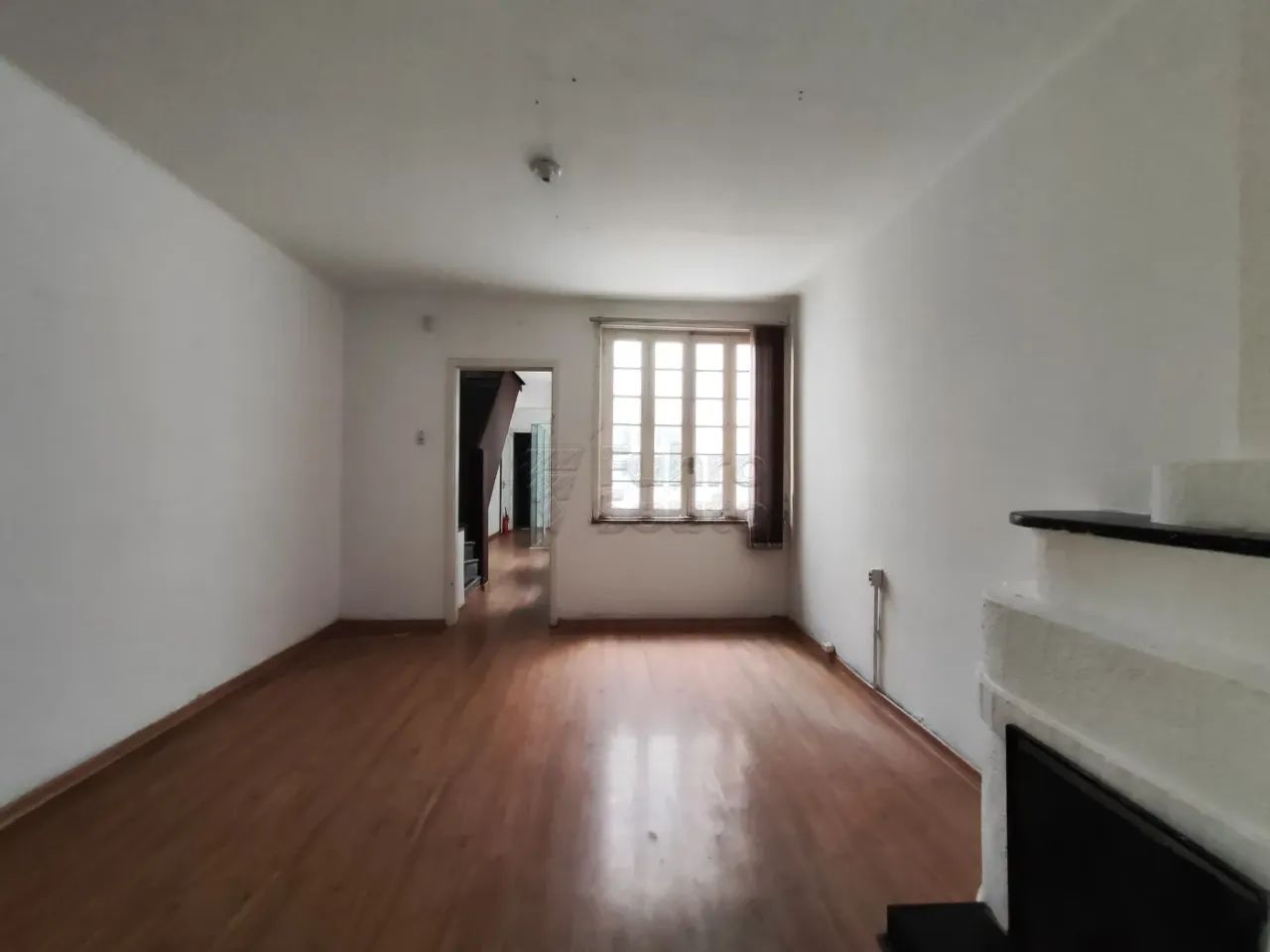 Vende-se amplo sobrado residencial com potencial comercial. - Foto 2