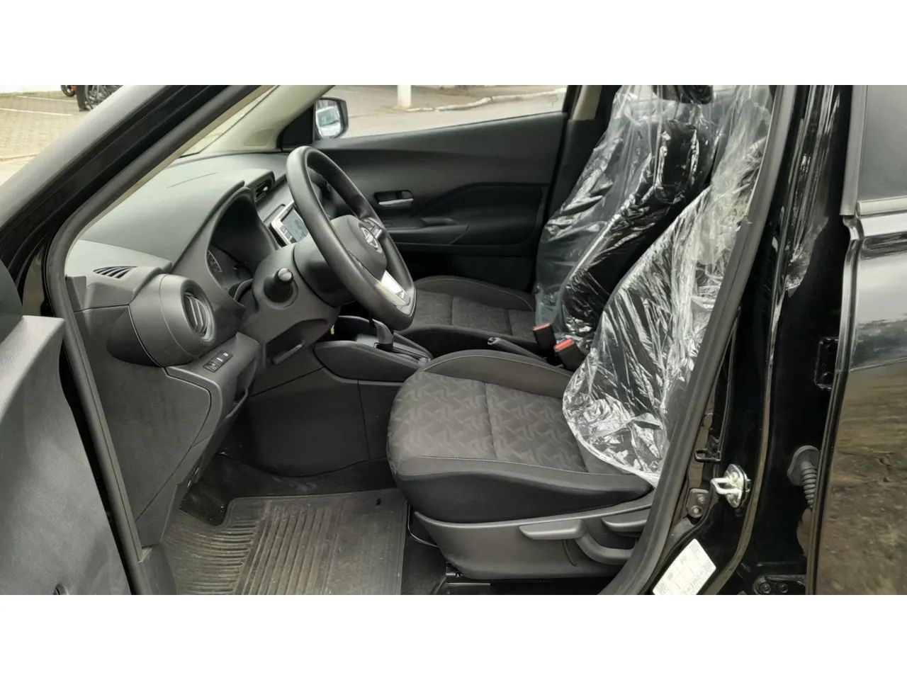 Nissan Kicks Sense 1.6 16V Flex Aut., foto 14 de 17