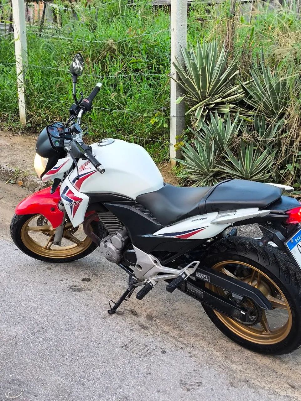 CB 300 - Foto 4