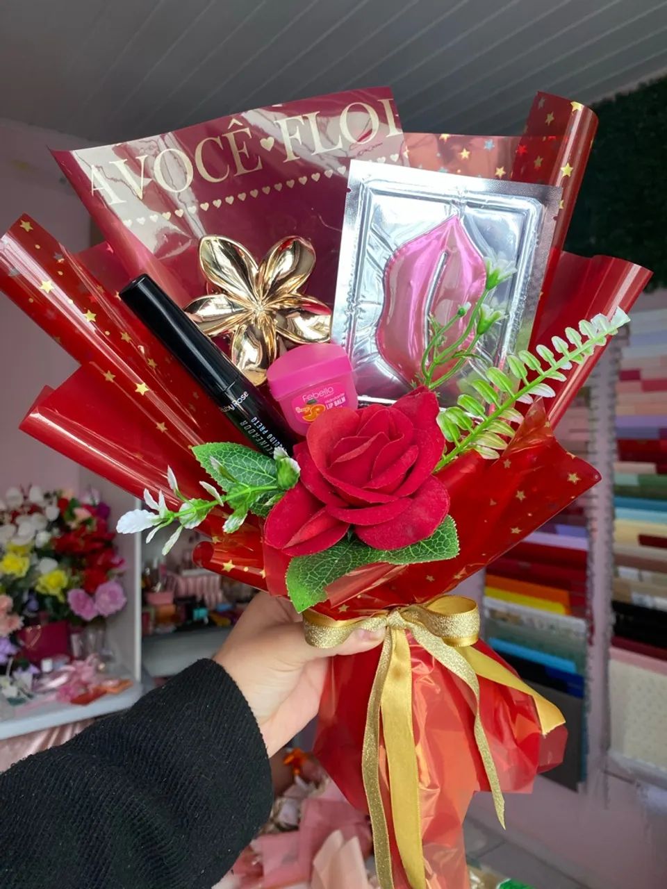 Presente Buquê de maquiagem 
