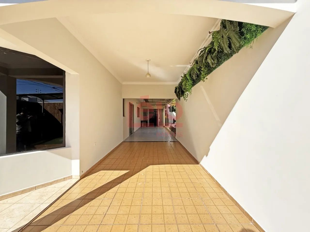 Casa com piscina próximo a Delegacia - Foto 5