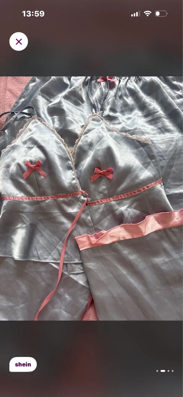 Pijama azul de cetim com laços rosas  - Foto 2