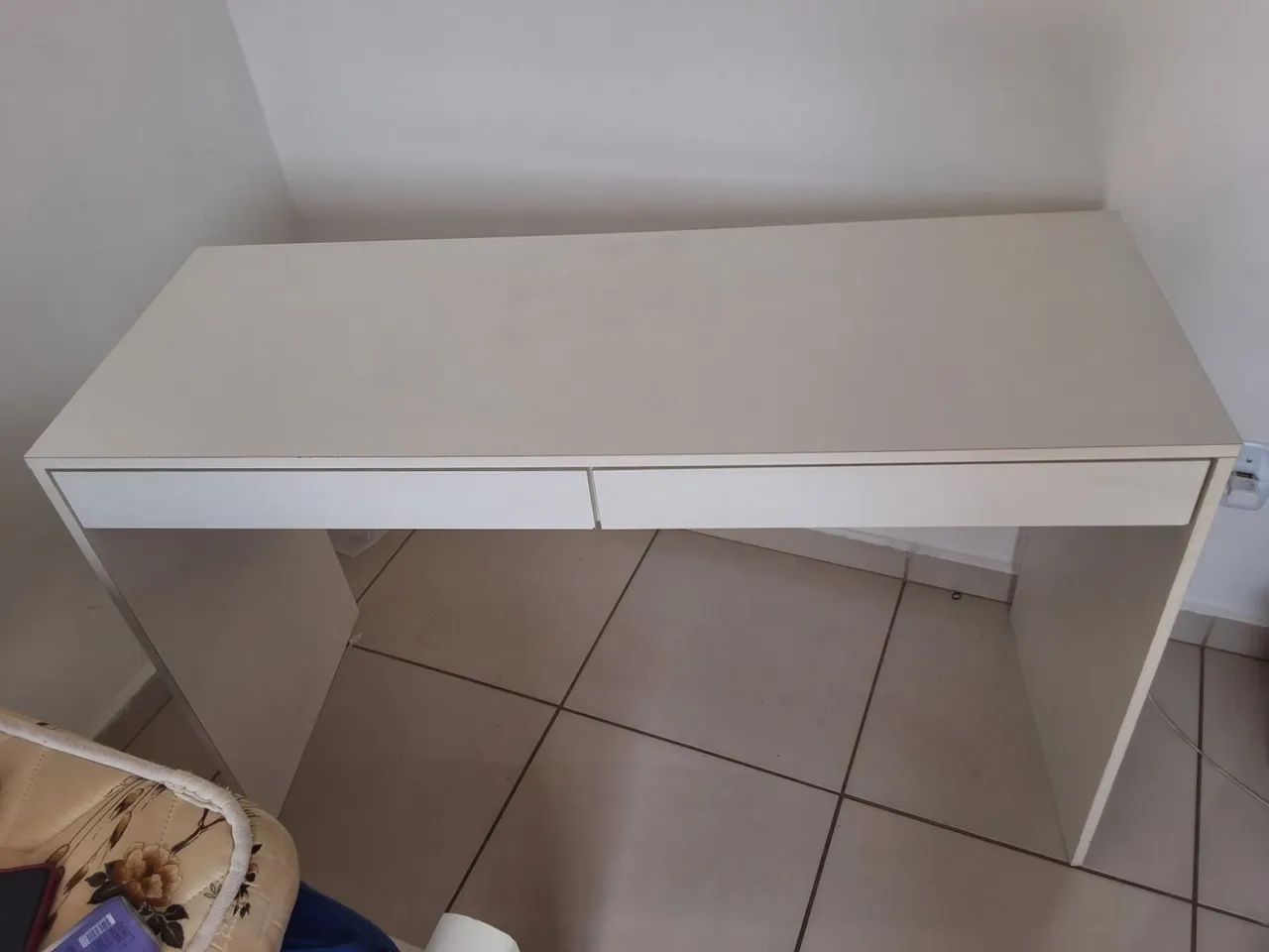 Escrivaninha branca  - Foto 2
