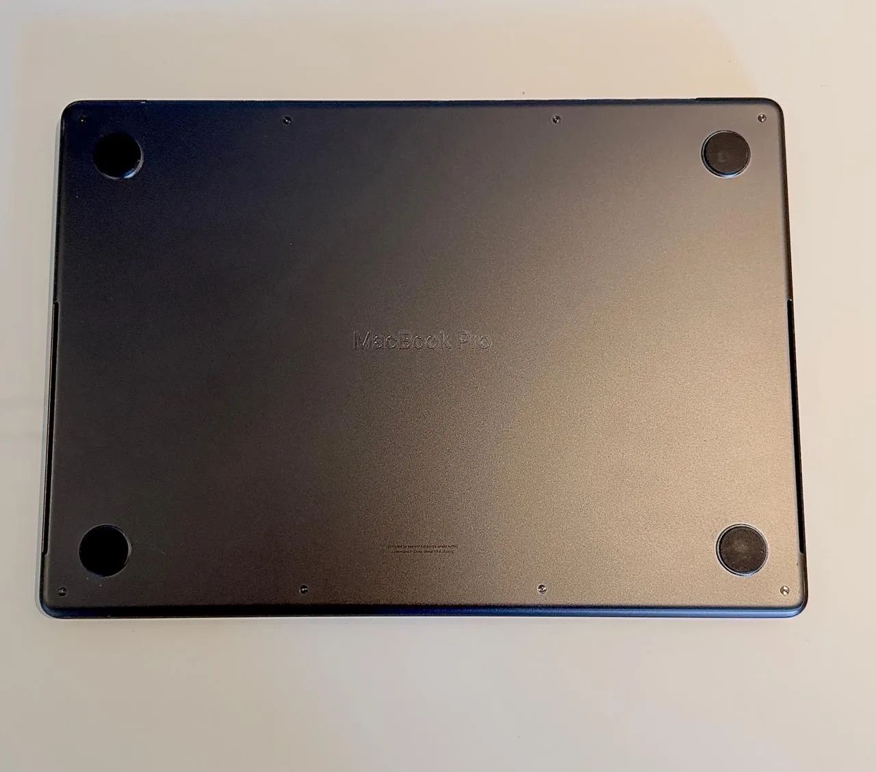 MacBook Pro M3 14 - Foto 2