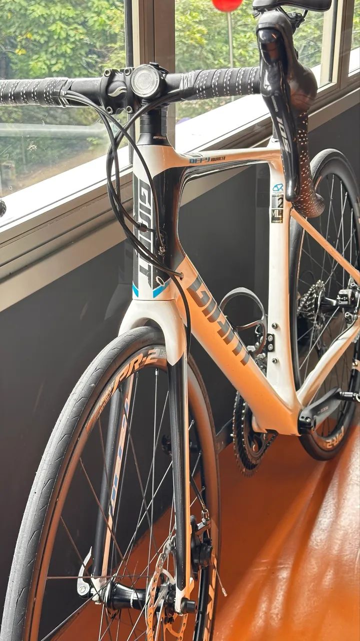 Bicicleta Speed Giant Defy - Foto 2
