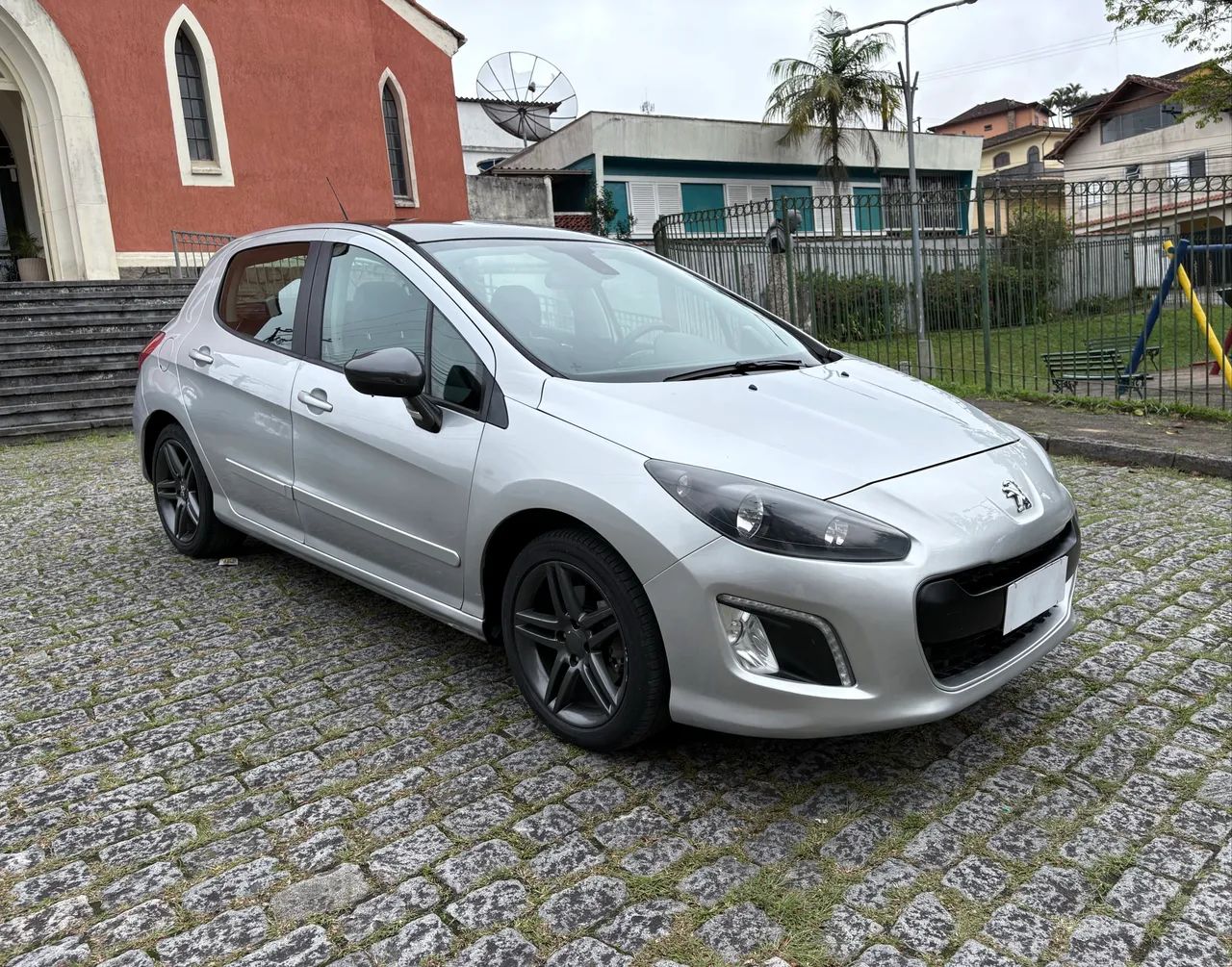 Peugeot 308 308 Feline/Griffe 1.6 Turbo 16V 5p Aut. 2014