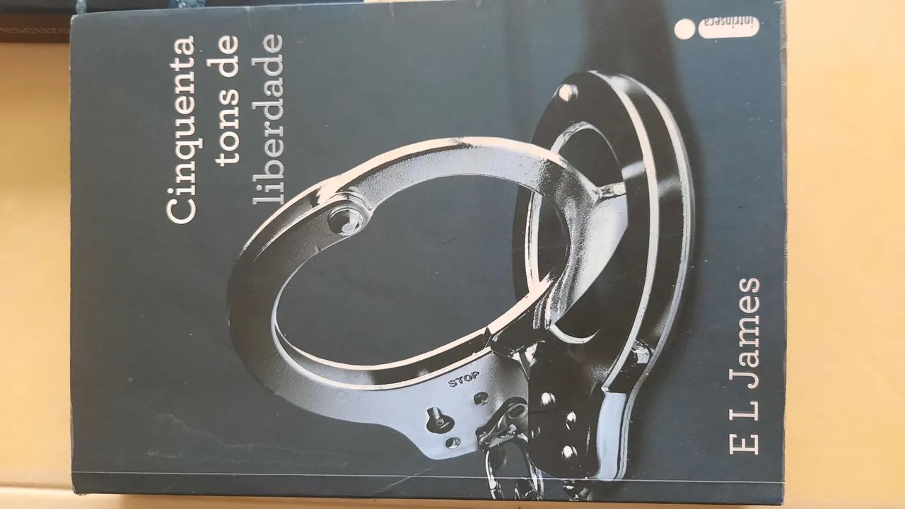 Cinquenta tons de liberdade e cinquenta tons mais escuros - Foto 2