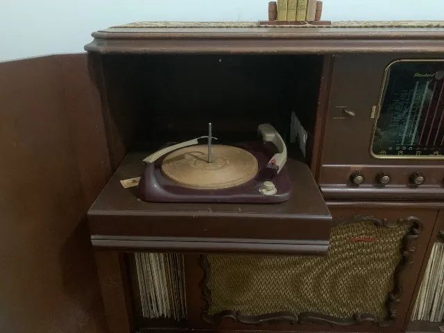 Móvel vitrola e rádio  - Foto 3