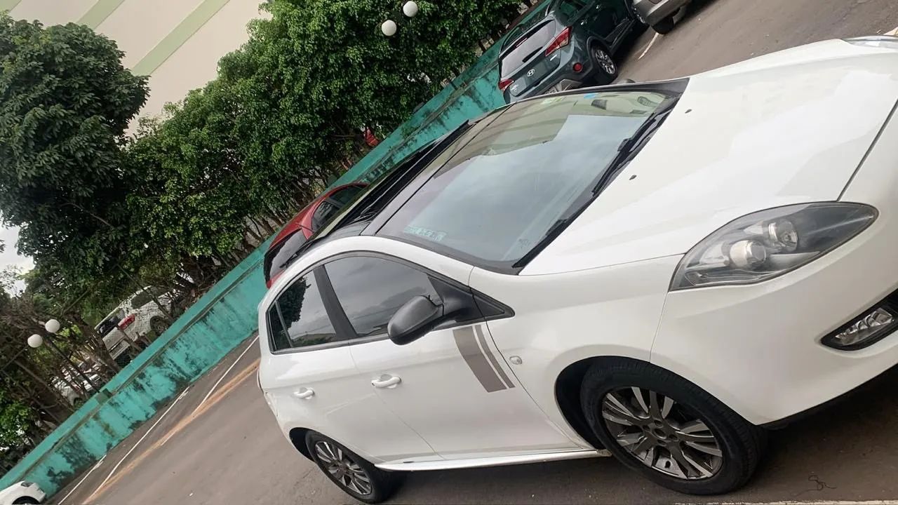 Fiat Bravo Sporting 1.8 Flex 16V 5P 2013 - Foto 3