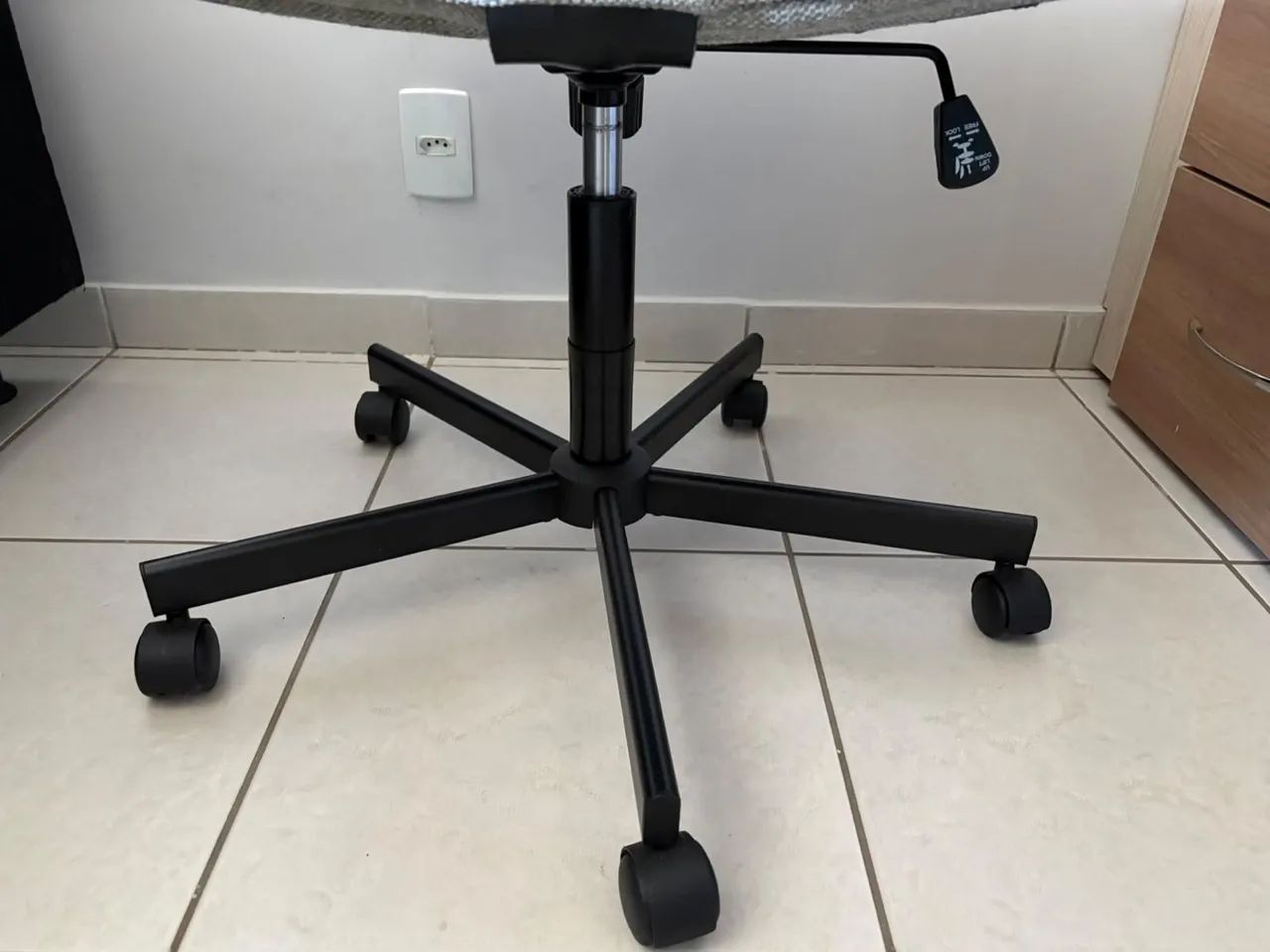 Cadeira de escritório - Foto 2