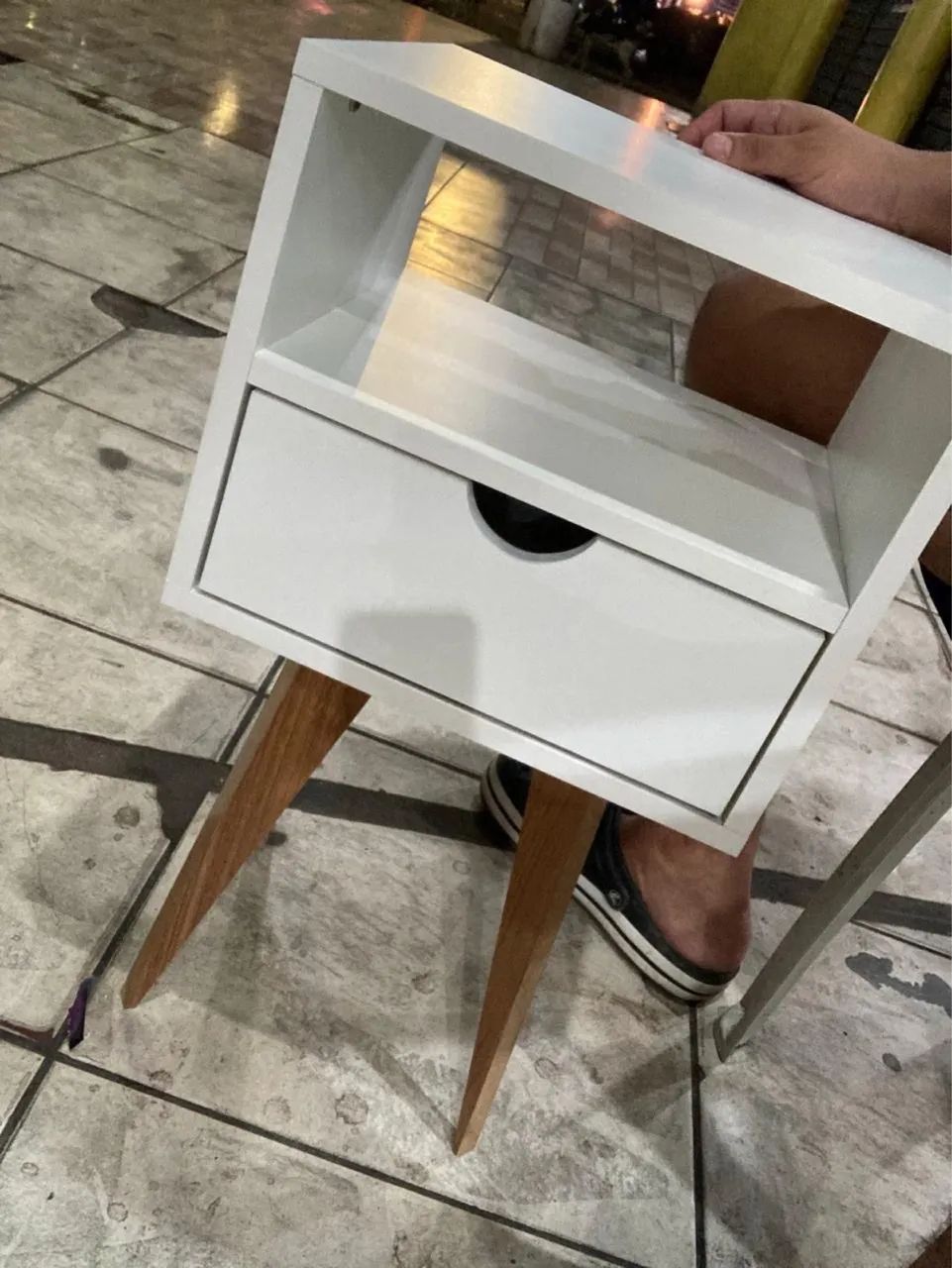 Criado mudo retrô 
